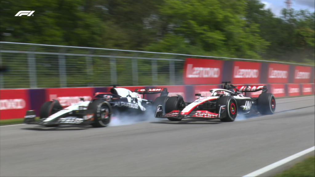 Nyck de Vries i Kevin Magnussen podczas Grand Prix Kanady